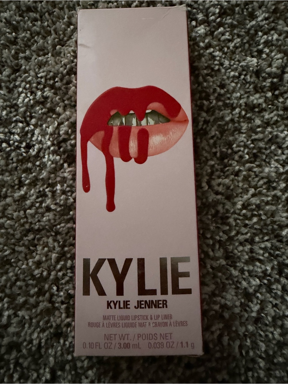 Kylie Jenner - Matte Liquid Lipstick & Lip Liner - Red